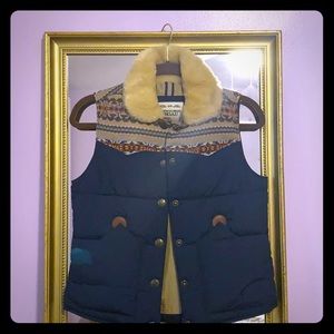 WHO.A.U Navy blue fur neck vest